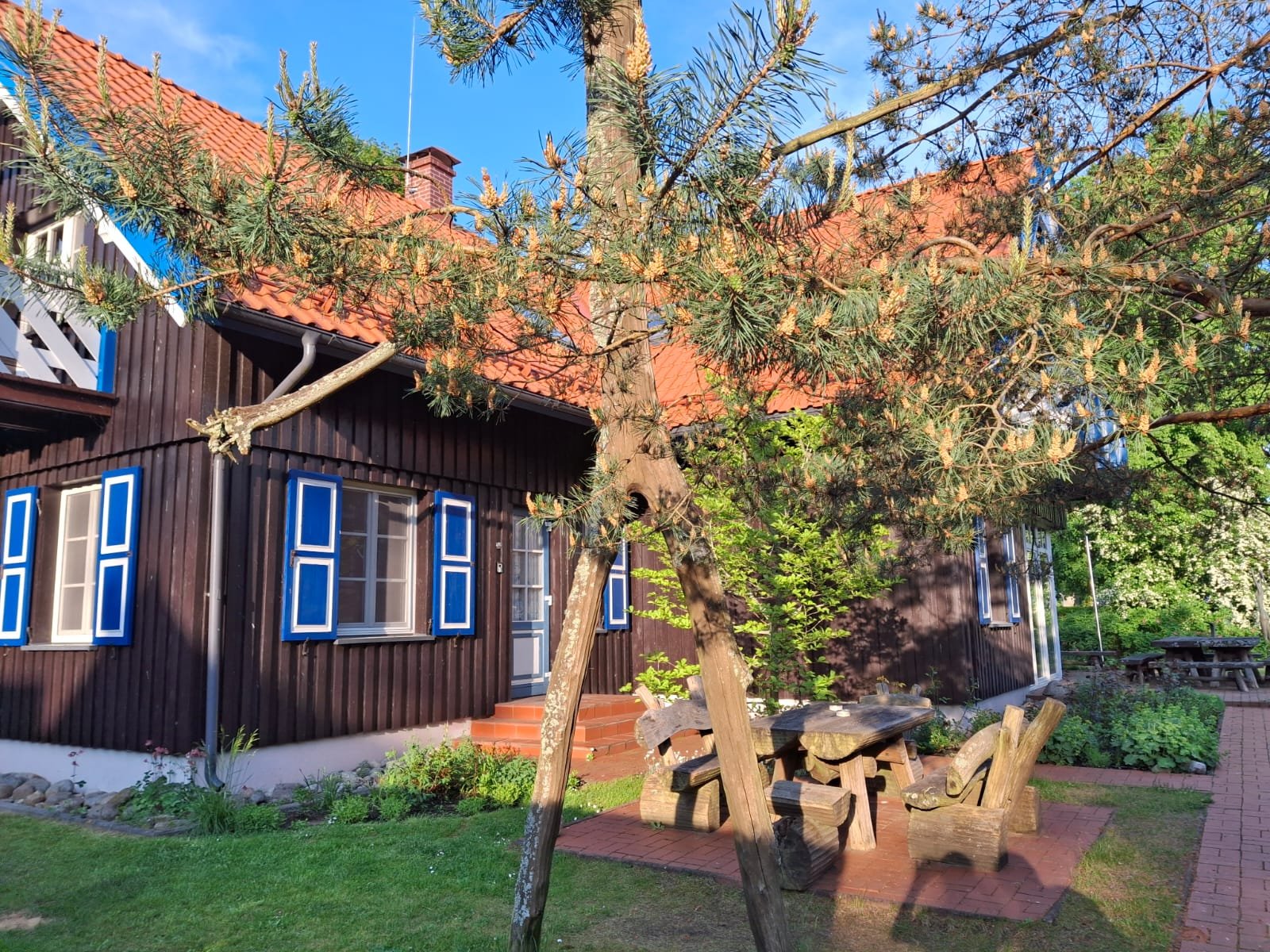 Svečių namai „Aika“ su sodu ir poilsio vietomis lauke